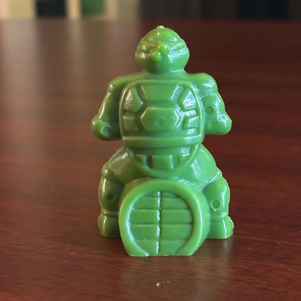 Vintage TMNT Raphael Topper: 1990s Topps Ninja Turtles Collectible
